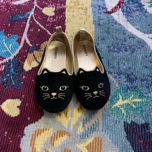 Black velvet cat slip on